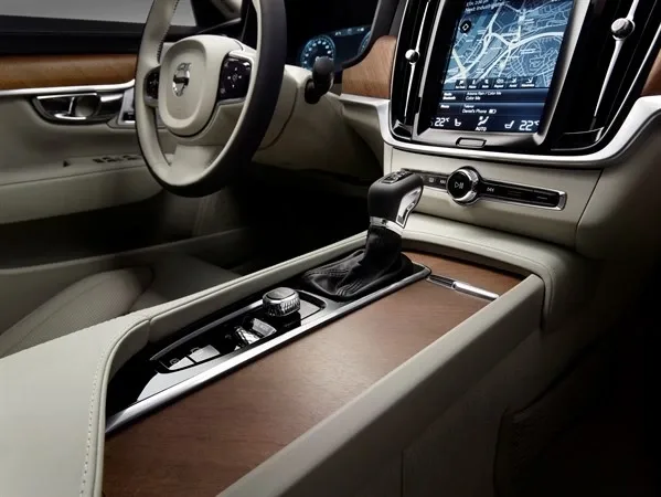 Volvo S90 (Вольво С90) седан — 4