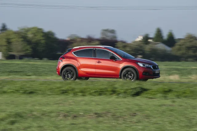 Citroen DS4 Crossback (Ситроен ДС4 Кроссбэк) хэтчбек — 9