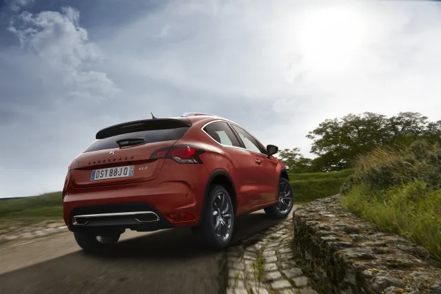 Citroen DS4 Crossback (Ситроен ДС4 Кроссбэк) хэтчбек — 11
