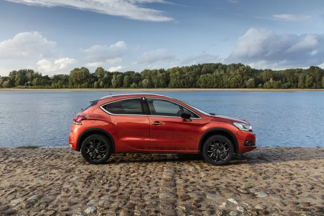 Citroen DS4 Crossback (Ситроен ДС4 Кроссбэк) хэтчбек — 12
