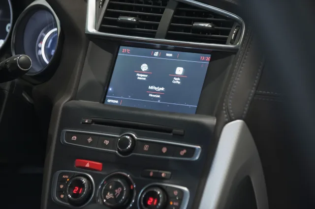 Citroen DS4 Crossback (Ситроен ДС4 Кроссбэк) хэтчбек — 17