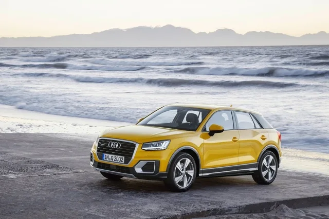 Audi Q2 2016 — 10