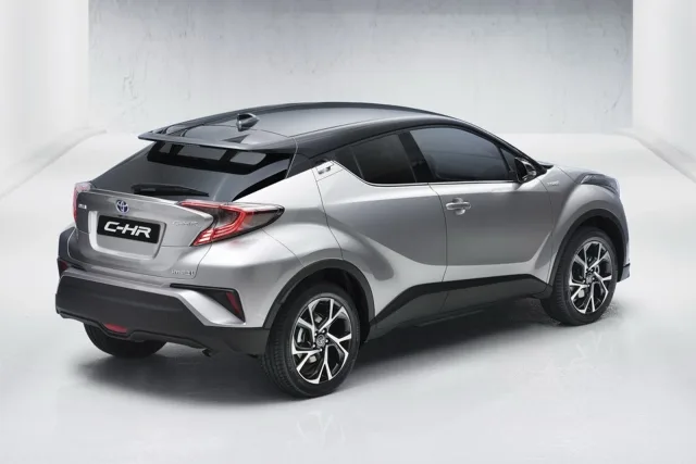 Toyota C-HR 2016 — 3