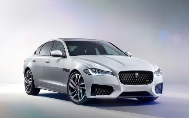 Jaguar XF New 2.0D MT Pure — 2
