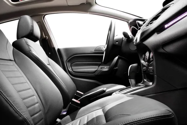 Ford Fiesta Sedan — 2