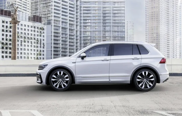 Volkswagen Tiguan 2017 crossover — 7