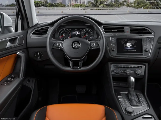 Volkswagen Tiguan 2017 crossover — 15