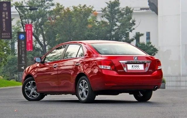Zotye Z300 1.5  5MT Elegant — 3
