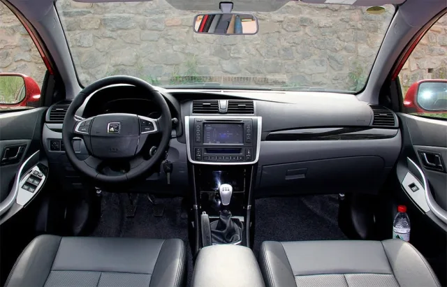 Zotye Z300 1.5  5MT Elegant — 11