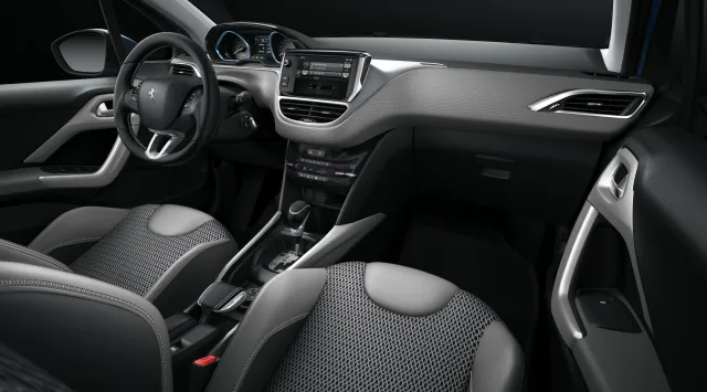 Peugeot 2008 2016 кросовер — 8