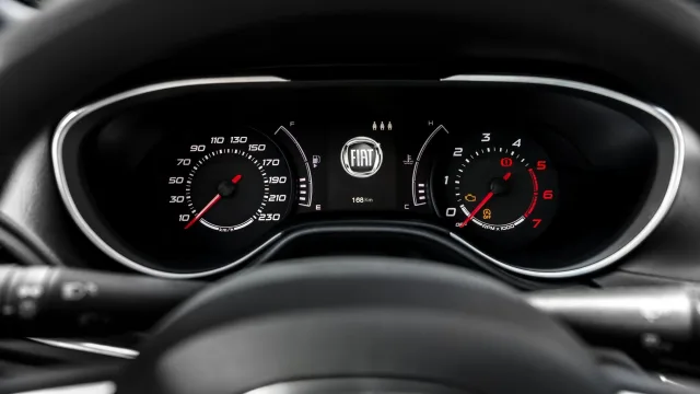 Fiat Tipo 1.4 MT Mid+ — 4