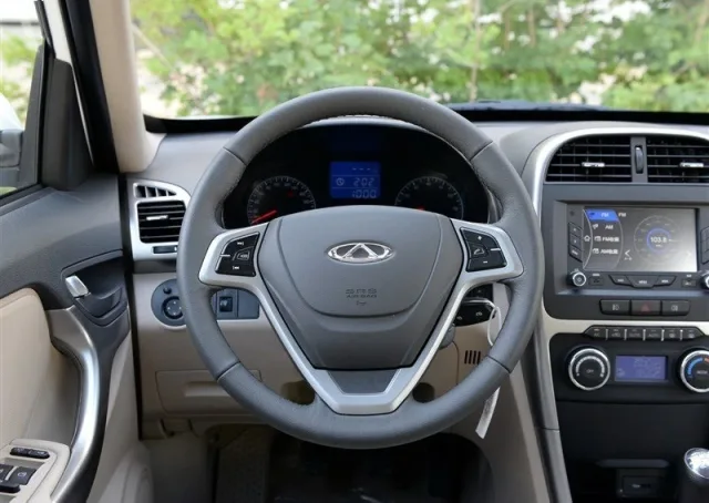 Chery Tiggo 3 — 13