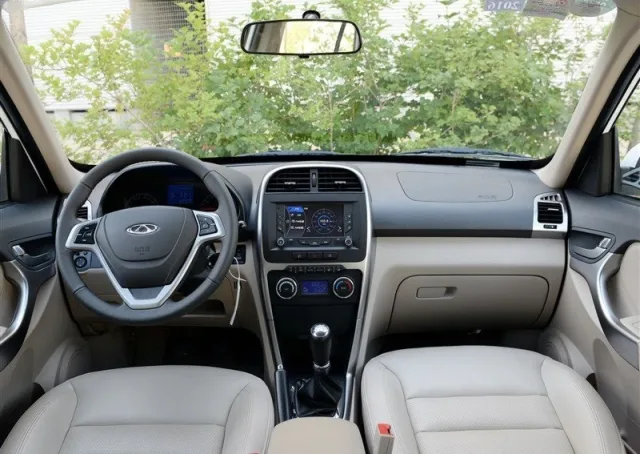Chery Tiggo 3 — 15