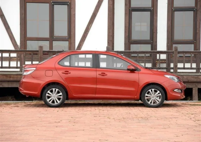 Chery Arrizo 3 — 4