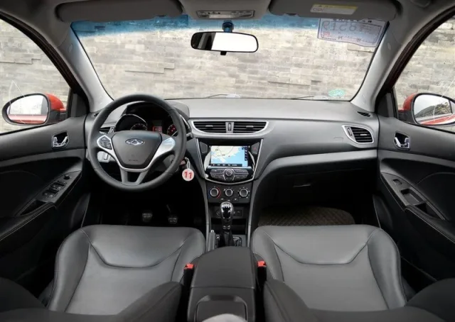 Chery Arrizo 3 — 10