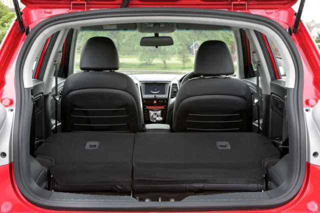 SsangYong Tivoli — 10
