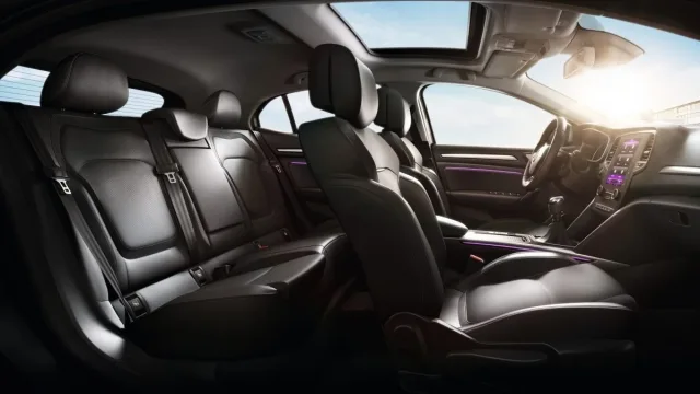 Renault Megane IV hatchback — 9