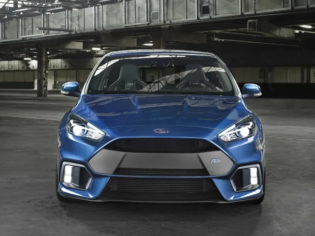 Ford Focus RS (Форд Фокус РС) хэтчбек — 3