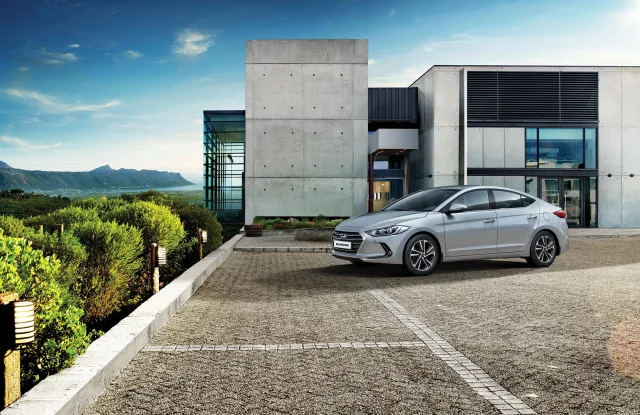 Hyundai Elantra 2016 седан — 2