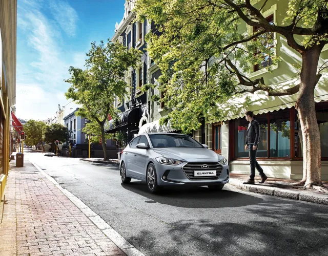 Hyundai Elantra 2016 седан — 5