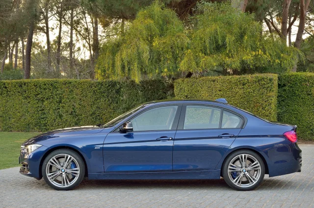 BMW 3 Series F30 седан — 11