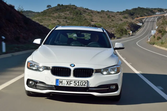 BMW 3 Series Touring F30 station wagon — 3