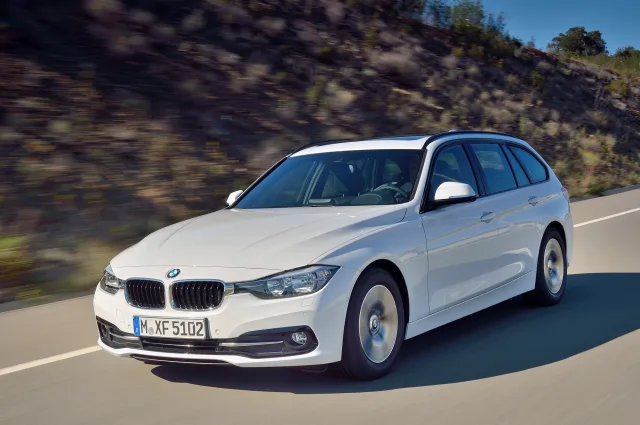 BMW 3 Series Touring F30 station wagon — 6