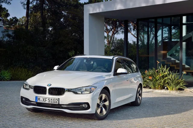 BMW 3 Series Touring F30 station wagon — 9