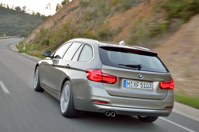 BMW 3 Series Touring F30 station wagon — 10