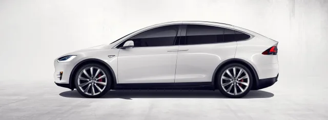 Tesla Model X AT 90D — 4