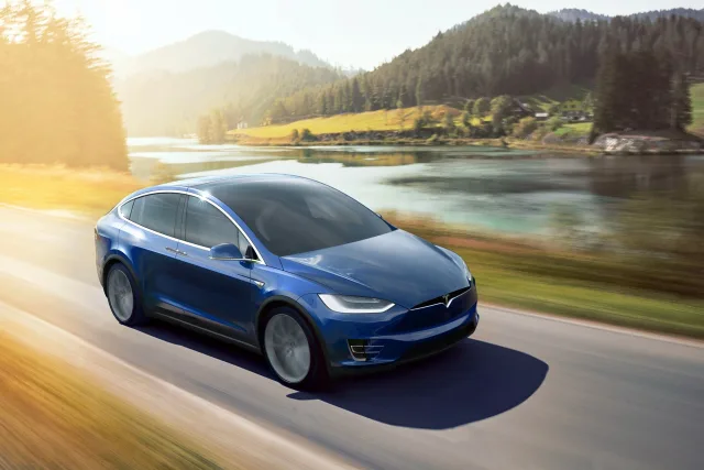 Tesla Model X AT 90D — 10