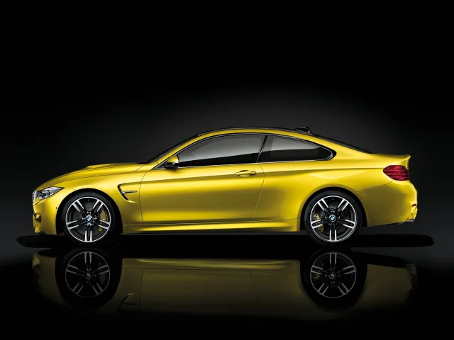 BMW M4 3.0 MT — 2
