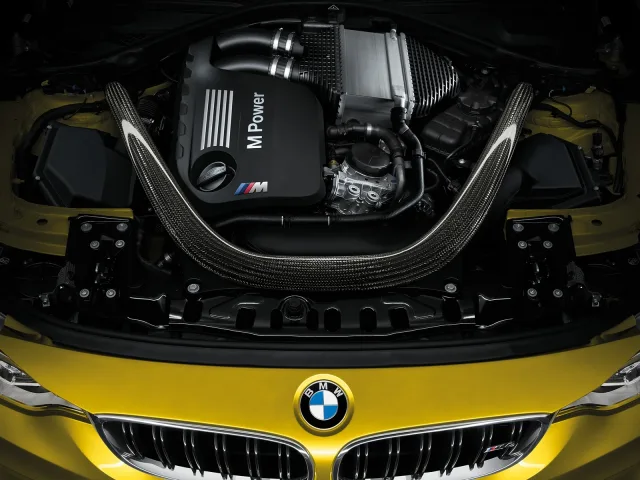BMW M4 3.0 MT — 15