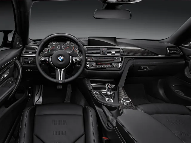 BMW M4 3.0 MT — 17