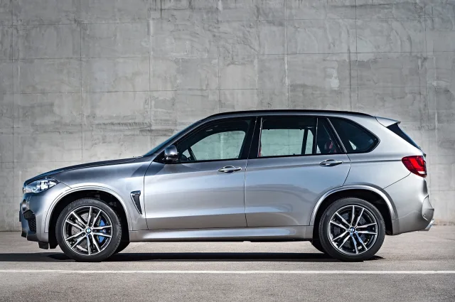 BMW X5 M 2015 (БМВ Х5 М) кроссовер — 4