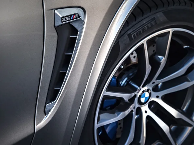 BMW X5 M 2015 (БМВ Х5 М) кроссовер — 10