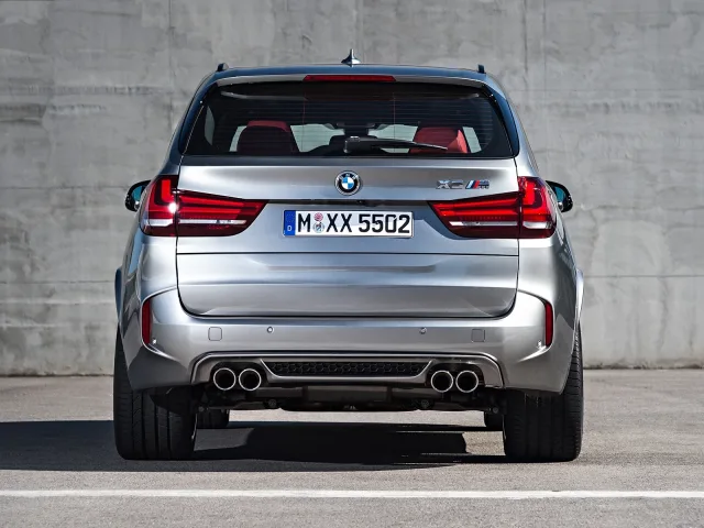 BMW X5 M 2015 (БМВ Х5 М) кроссовер — 12