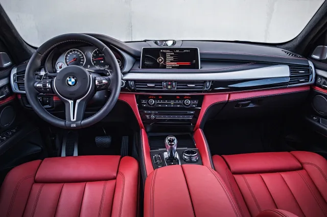 BMW X5 M 2015 (БМВ Х5 М) кроссовер — 15