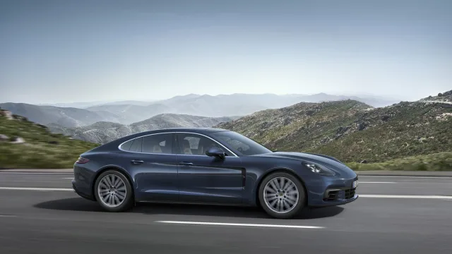 Porsche Panamera хетчбек — 4