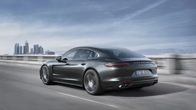 Porsche Panamera хетчбек — 5