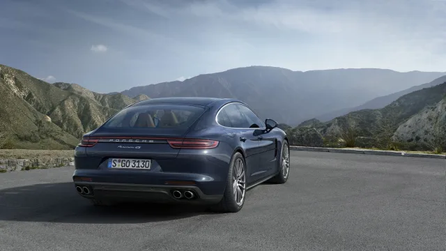 Porsche Panamera хетчбек — 7