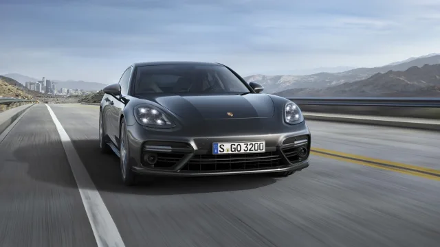 Porsche Panamera хетчбек — 9