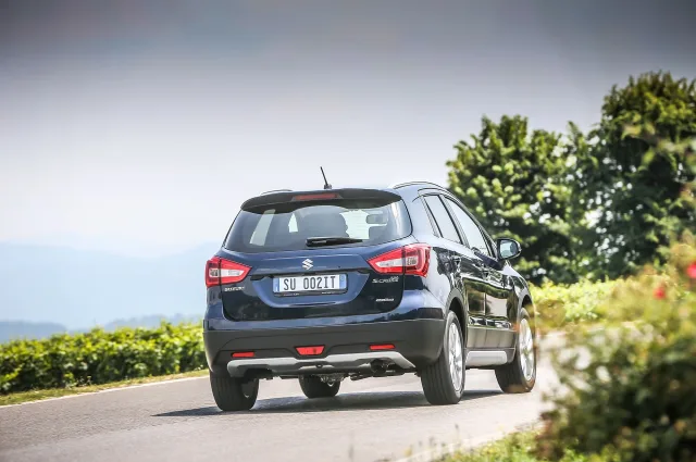 Suzuki SX4 1.6 AT GL — 8