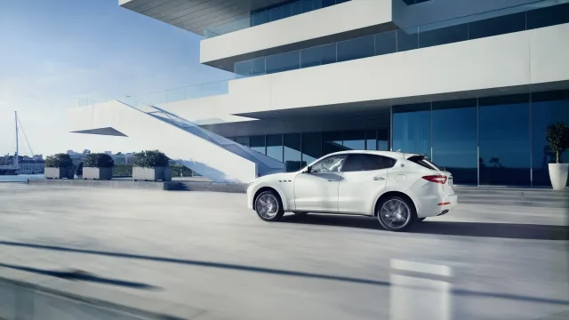 Maserati Levante 3.0D AT — 10