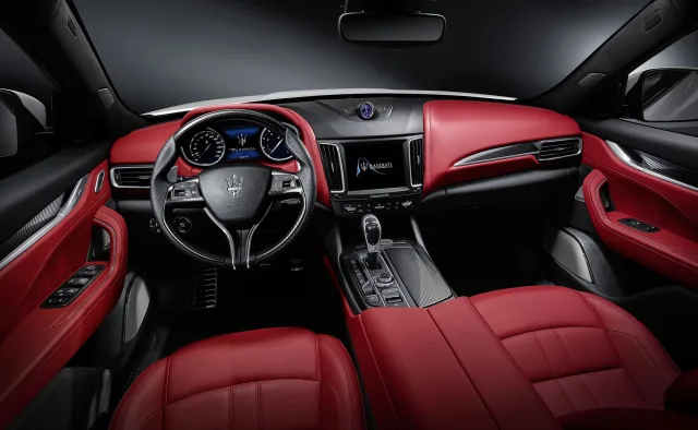 Maserati Levante 3.0D AT — 16