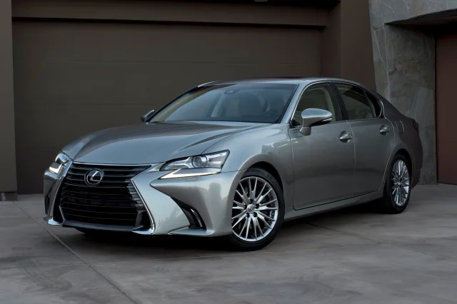 Lexus GS 2015 седан — 3