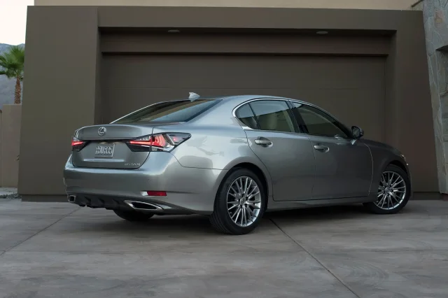 Lexus GS 2015 седан — 5