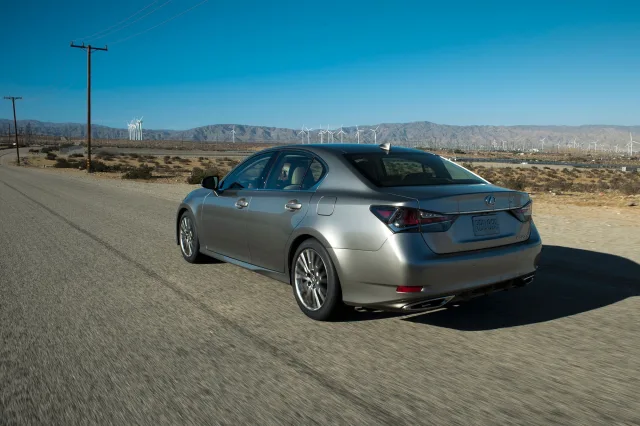 Lexus GS 2015 седан — 9