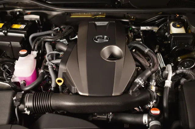Lexus GS 2015 седан — 15