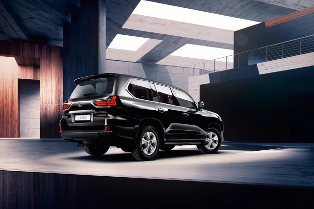 Lexus LX 450d 4.5 AT Luxury — 3
